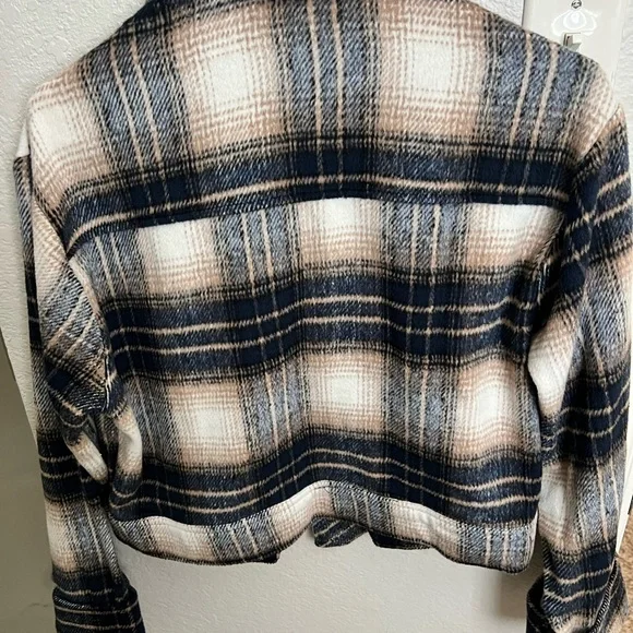 Windsor Womens Plaid Shacket Jacket - Navy & Cream - Picture 2 of 3